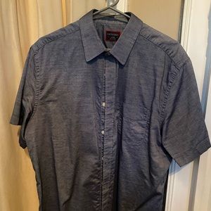 Men’s short sleeved UNTUCKit shirt